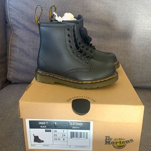 Dr.Martens kids black size 8